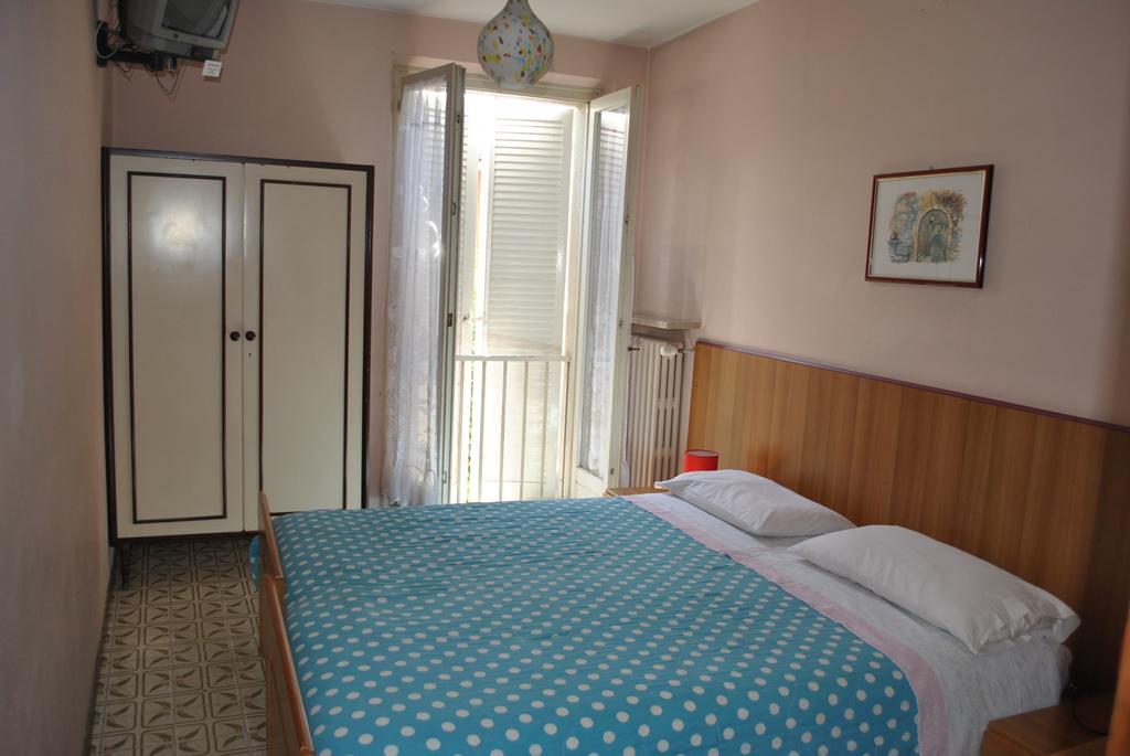 Albergo Alla Rocca Garda  Phòng bức ảnh