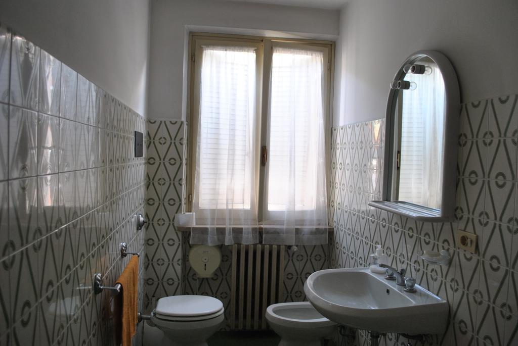 Albergo Alla Rocca Garda  Phòng bức ảnh